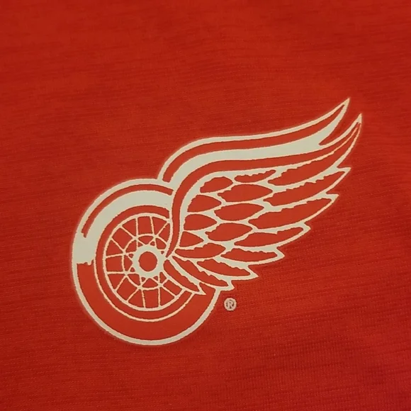 Fanatics Red Wings Long Sleeve Mens Tee - Picture 5 of 10